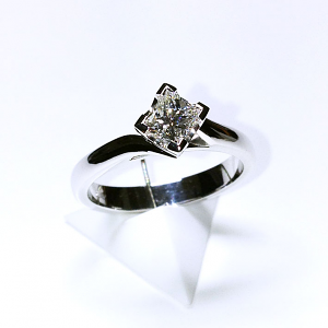 'Alida' Diamond Engagement Ring - Princess 0.51ct - F VS2